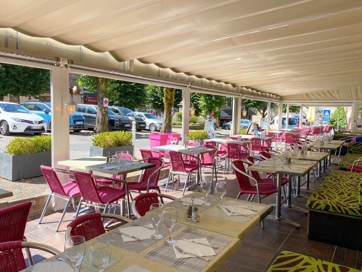 Les Tilleuls De Pareloup à Hotel